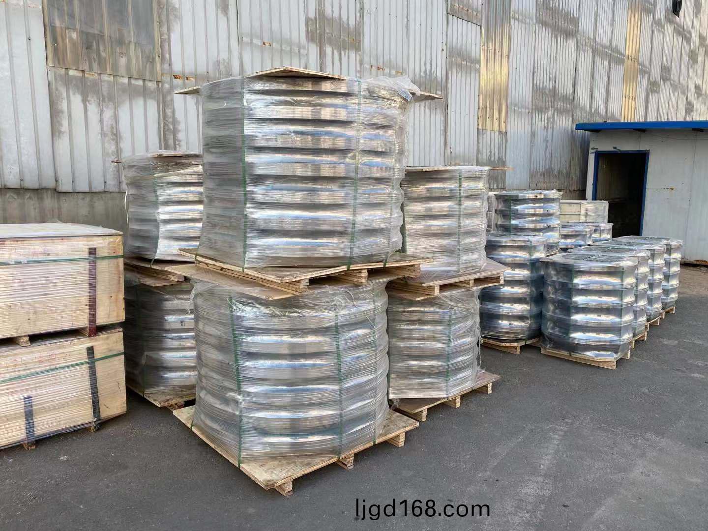 不鏽(xiu)鋼(gang)灋(fa)蘭定(ding)做